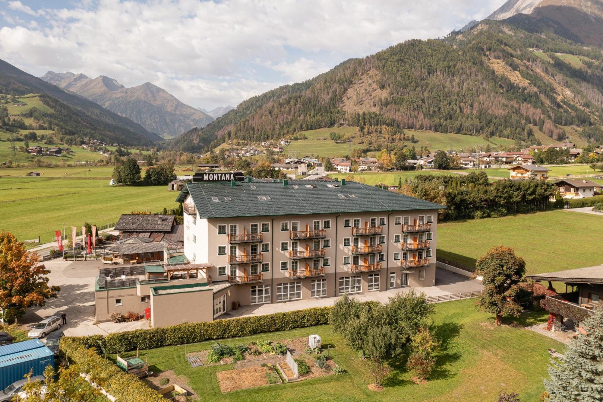 Alpenparks Hotel Montana Matrei in Osttirol Esterno foto